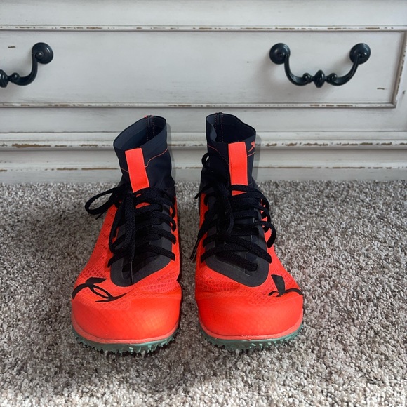 Under Armour Men’s Spiked Track Shoes in size 8 - Picture 2 of 7